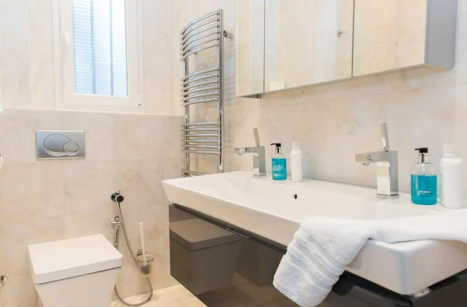 Wonderful With Sauna And Eiffel Tower View Apartment